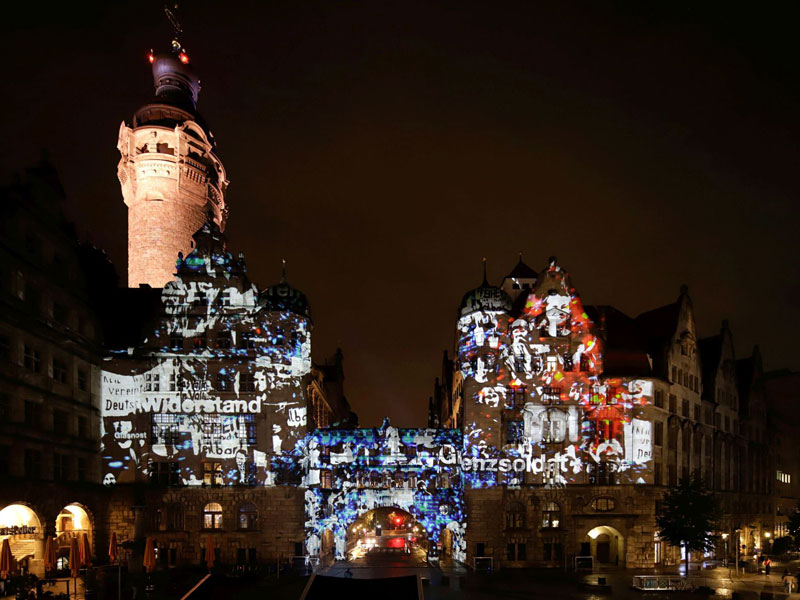 Leuchtendes Erinnern Besucher Erleben Stimmungsvolles Lichtfest