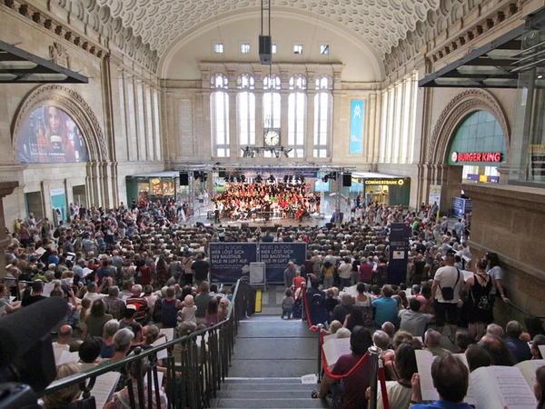 BachSpiele: Mitsingkonzert im Leipziger Hauptbahnhof, Foto: naTo