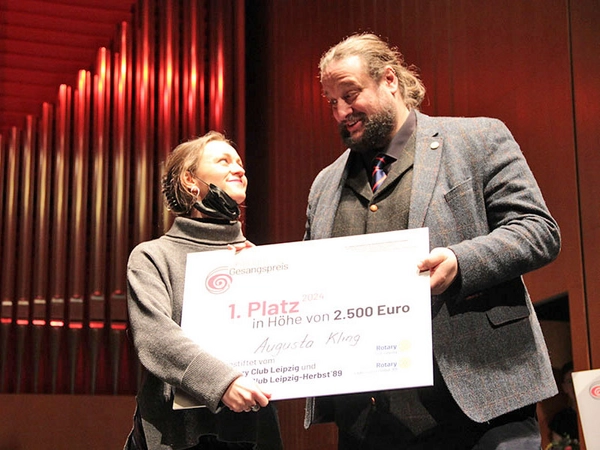 Augusta Kling und Jörg Rahnfeld (Incoming-Präsident des „Rotary Club“ Leipzig), Foto: Dr. Katrin Schmidinger