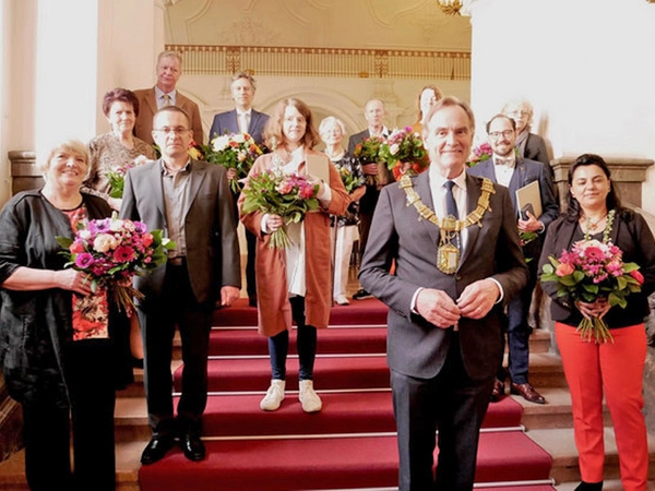 Oberbürgermeister verleiht Goldene Ehrennadel, Foto: Stefan Nöbel-Heise