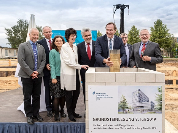 Prof. Rolf Altenburger, Prof. Andreas Schmid, Dr. Sabine König, Dr. Eva-Maria Stange, Prof. Armin Willingmann, Burkhard Jung, MinDirig Wilfried Kraus, Prof. Georg Teutsch, Foto: Klaus-Dieter Sonntag