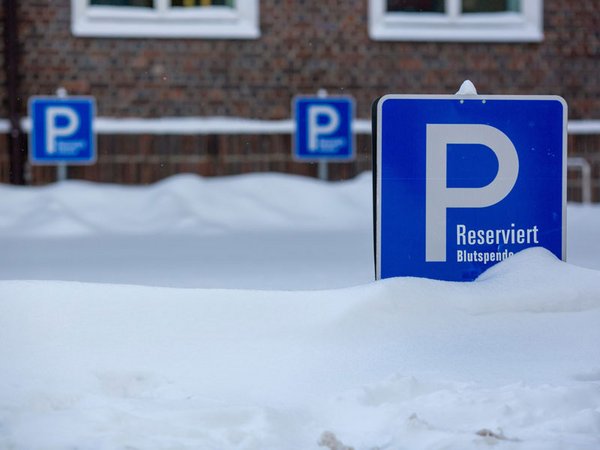 UKL-Blutbank bittet um Unterstützung: Wintereinbruch in Leipzig führt zu deutlichem Spenderrückgang. Foto: Hagen Deichsel / UKL