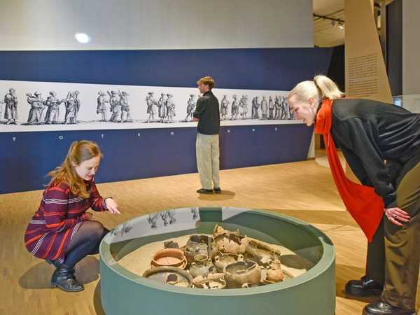 Ausstellungsimpression, Foto: Stadtgeschichtliches Museum Leipzig / Markus Scholz