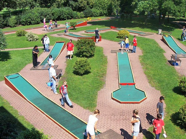 Minigolfanlage im Clara-Zetkin-Park, Foto: BSV AOK Leipzig e.V.