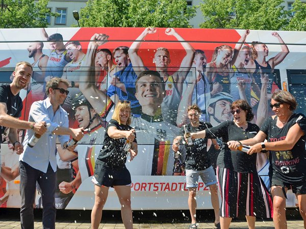 Feierliche Taufe der Leipziger Olympia-Straßenbahn, Foto: Julia Franke