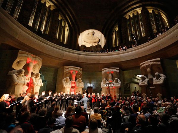 Denkmalchor: Friedensmusik im Völkerschlachtdenkmal, Foto: Stefan Hoyer, PUNCTUM