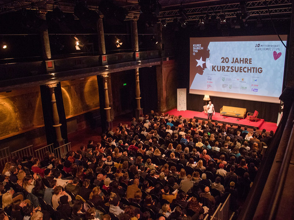 Insgesamt 28 Filme liefen im Wettbewerb des KURZSUECHTIG Kurzfilmfestivals in der Schaubühne Lindenfels. Foto: Kurzsuechtig / Anika Dollmeyer