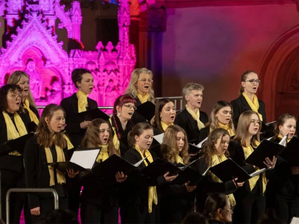 Weihnachtsliedersingen 2023 in der Peterskirche Leipzig, Foto: eric-kemnitz.com