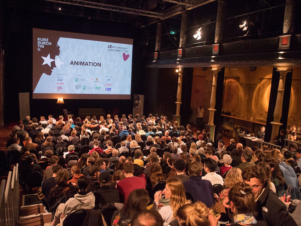 Kurzsuechtig Festival: 29 Kurzfilme werden während des fünftägigen KURZSUECHTIG Kurzfilmfestivals vom 3. bis 7. April 2024 in der Schaubühne Lindenfels gezeigt, Foto: KURZSUECHTIG e. V. 