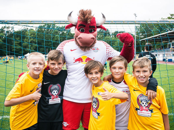 Maskottchen Bulli beim "Leipziger Viertelfinale", Foto: Porsche AG