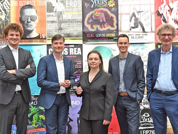 Matthias Kölmel (Geschäftsführung), Heiko Rosenthal (Bürgermeister für Umwelt, Ordnung, Sport), Iris Rackwitz (Event- und Marketingleitung), Philipp Franke (Geschäftsführung) und Dr. Michael Kölmel (Geschäftsführung). Foto: Rainer Justen