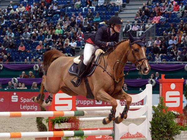 Goldener Sattel HGW Nachwuchsförderpreis auf dem Parcours in Halle 1 auf der PARTNER PFERD 2014