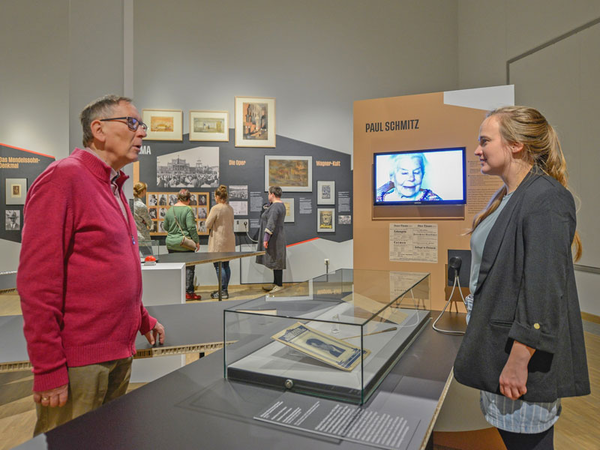 Ausstellungsimpression aus Hakenkreuz und Notenschlüssel. Die Musikstadt Leipzig im Nationalsozialismus, Foto: Markus Scholz